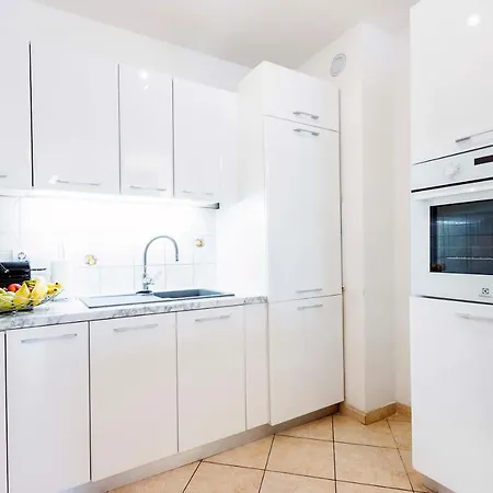 Apartment Elena Pula Exterior photo