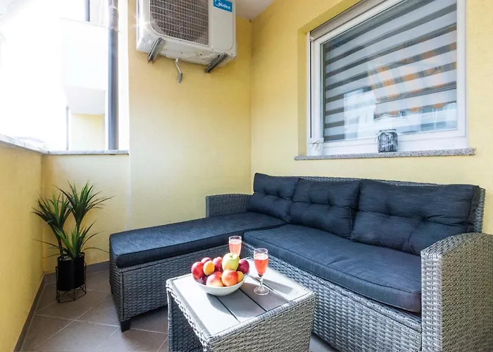 Apartment Elena